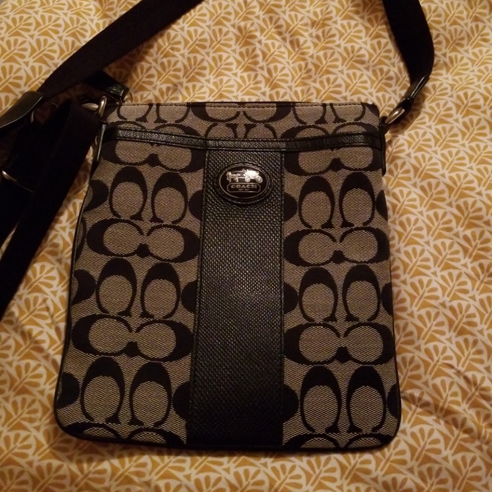 Canvas Coach crossbody messenger handbag